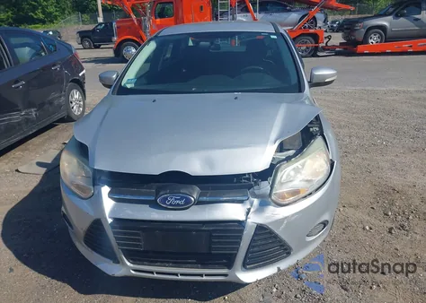 2014 Ford Focus Se z USA, uszkodzony, nr VIN 1FADP3F28EL239024